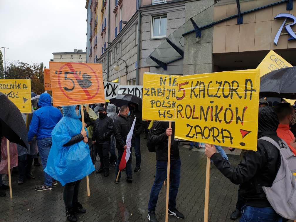 Trwa protest rolników. Zarzycki: Nie chcemy odszkodowań, tylko normalnego prowadzenia działalności