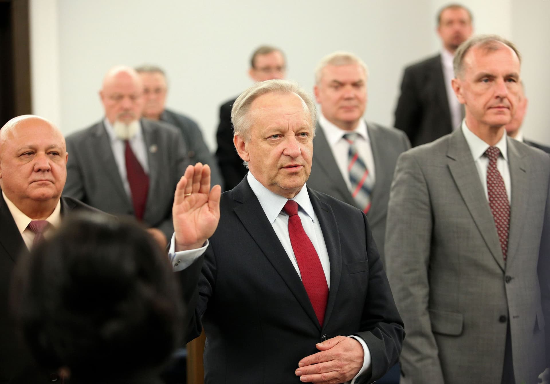 Bolesław Piecha: mam nadzieję, że powstanie nie tylko szczepionka na COVID-19, ale także skuteczny lek