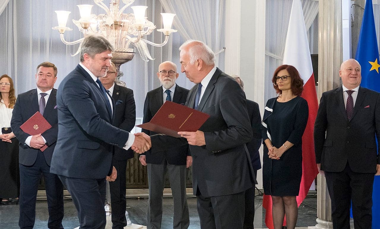 Bogdan Rzońca: Dzięki funduszowi odbudowy UE następne pokolenia zobaczą nową, lepszą Polskę