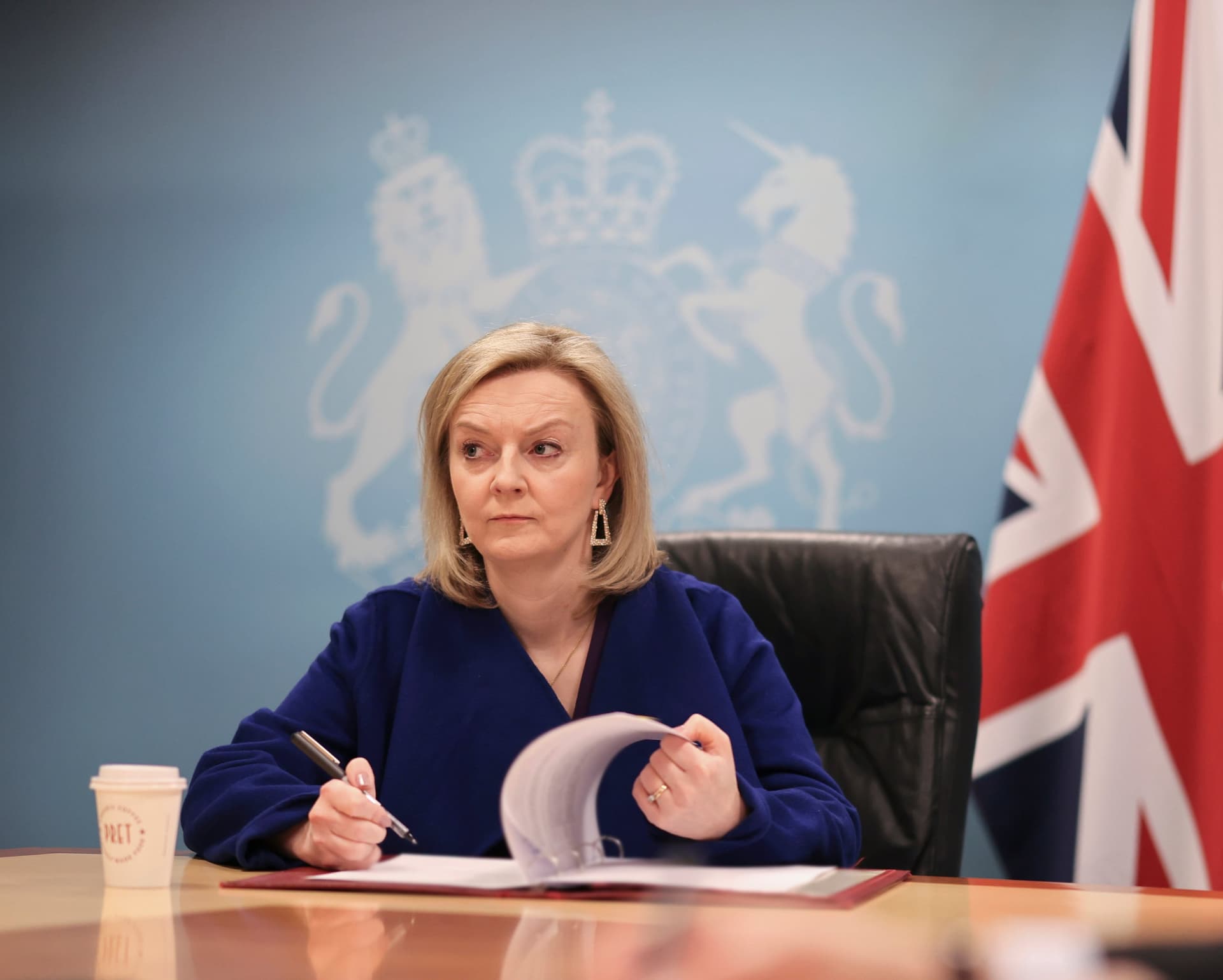Liz Truss podała się do dymisji