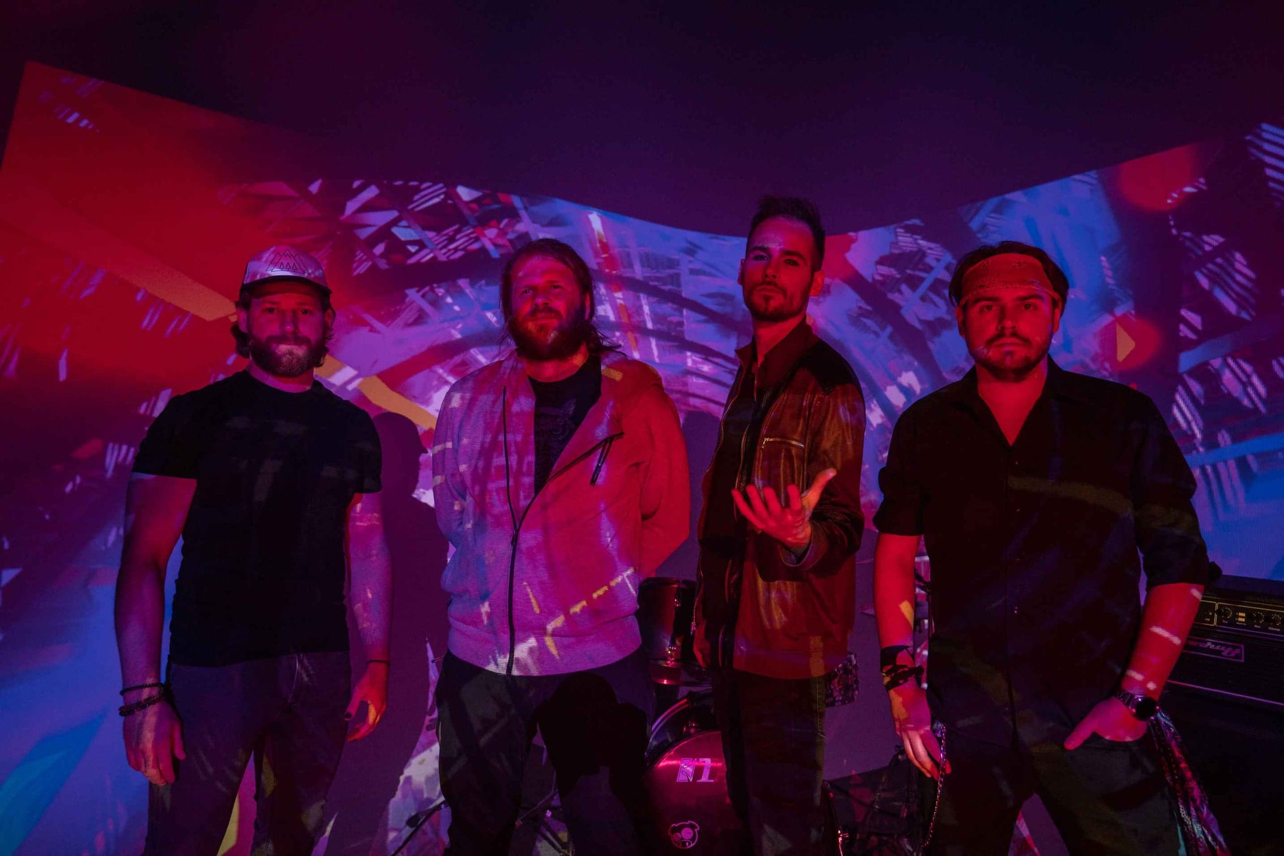 Hypnosaur i album „AFTERLIFE”. Kiedy jurrasic punk zaczyna oddychać, gdy świat się kończy.