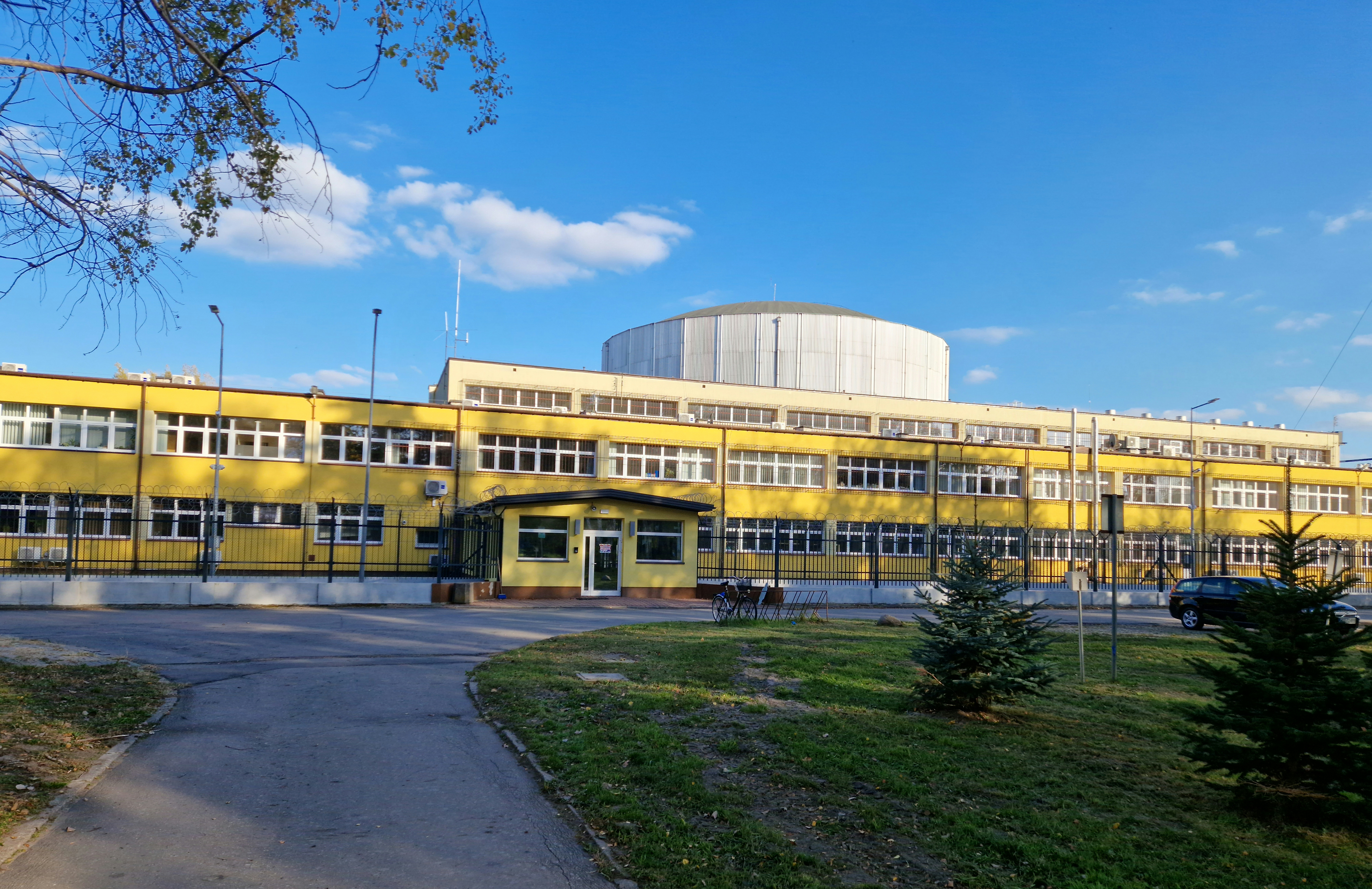 Pracownicy jedynego reaktora jądrowego w Polsce narzekają na niskie zarobki i braki kadrowe