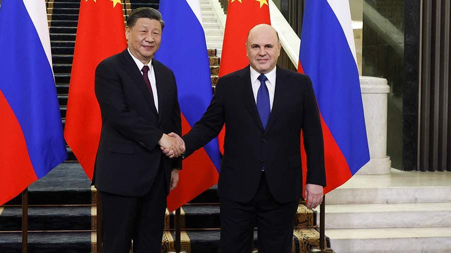 Andrzej Zawadzki-Liang: 200 miliardów dolarów mają wynieść w tym roku obroty handlowe między Rosją a Chinami