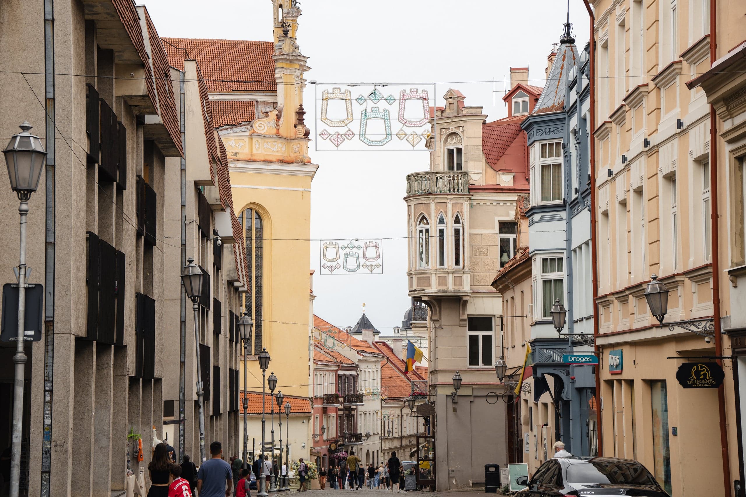 Pociąg do lata/Stacja Wilno: Stowarzyszenie artystów „Elipsa, Cmentarz na Rossie i cepeliny/3.07.2023 r.