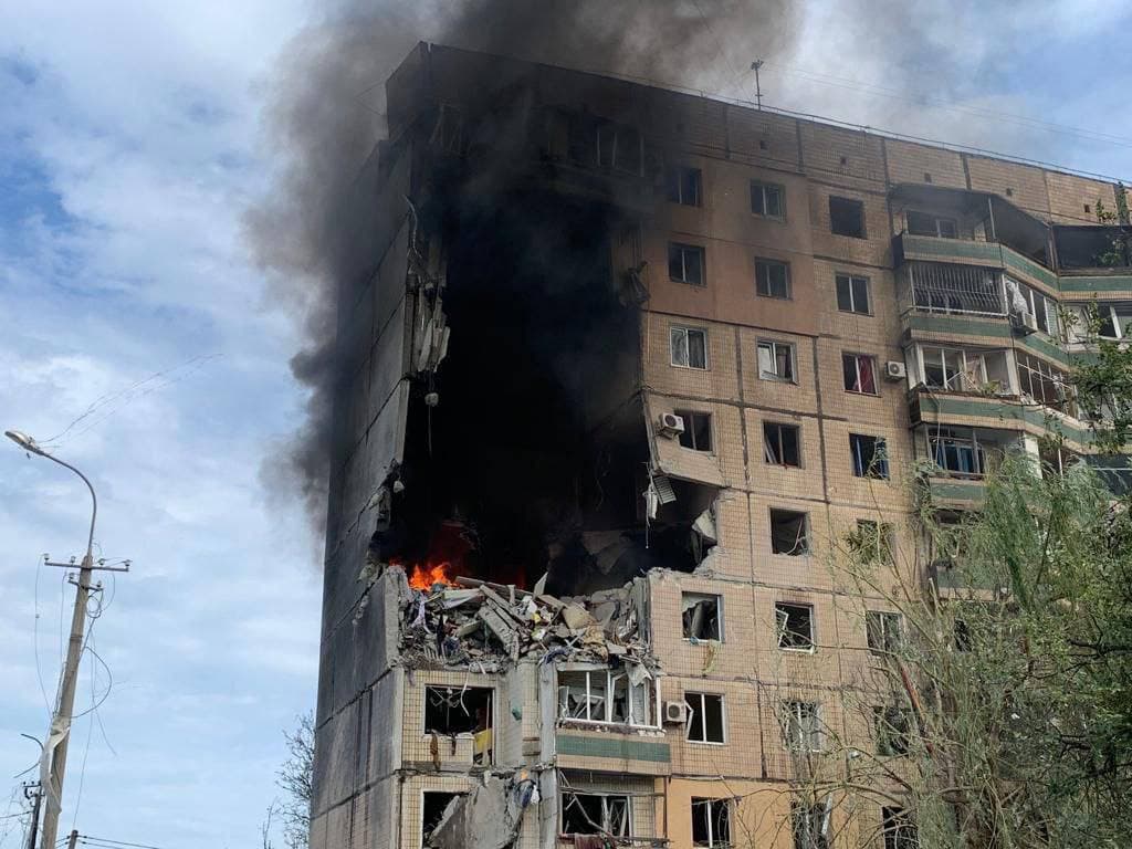 Kolejny zmasowany atak rakietowy na Ukrainę. Spłonęło centrum handlowe w Krzywym Rogu