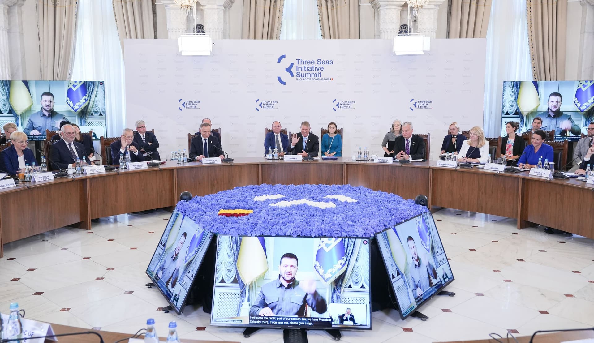 W. Zełenski zaapelował do władz Polski, Rumunii, Bułgarii, Słowacji i Węgier o zniesienie embarga na produkty rolne