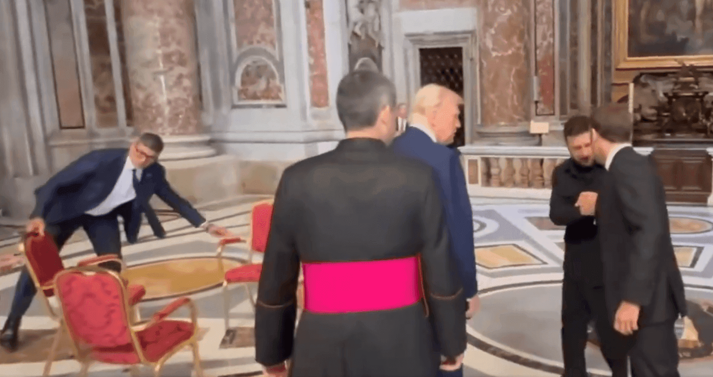 Dyplomatyczne spięcie z Macronem przed spotkaniem Trumpa z Zełenskim? Wyjaśniamy