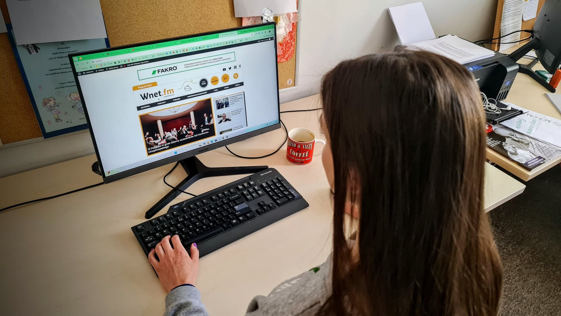 Obieramy nowy kurs! Świętuj z nami 16. urodziny Radia Wnet – pomóż nam zbudować nową stronę