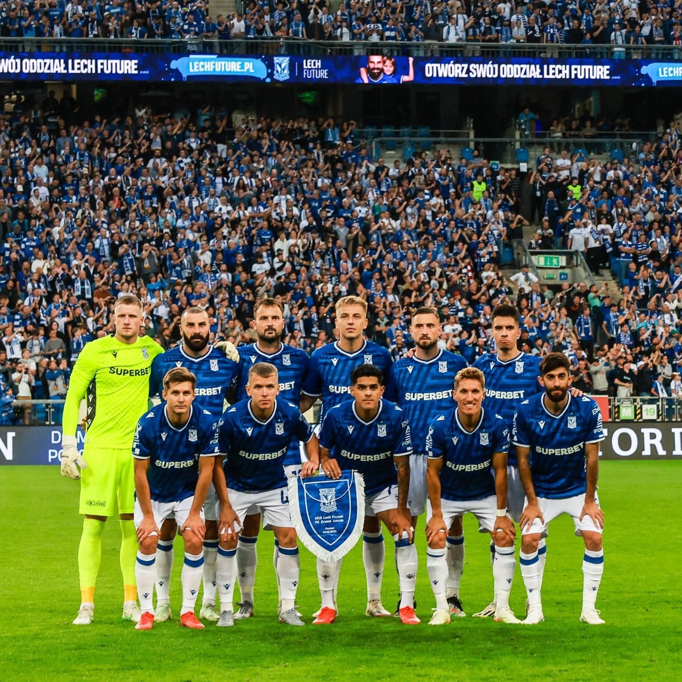 Lech Poznań uległ Crvenej Zvezdzie Belgrad w 1. meczu III rundy LM. Ryszard Jankowski: zabrakło dobrej gry w obronie