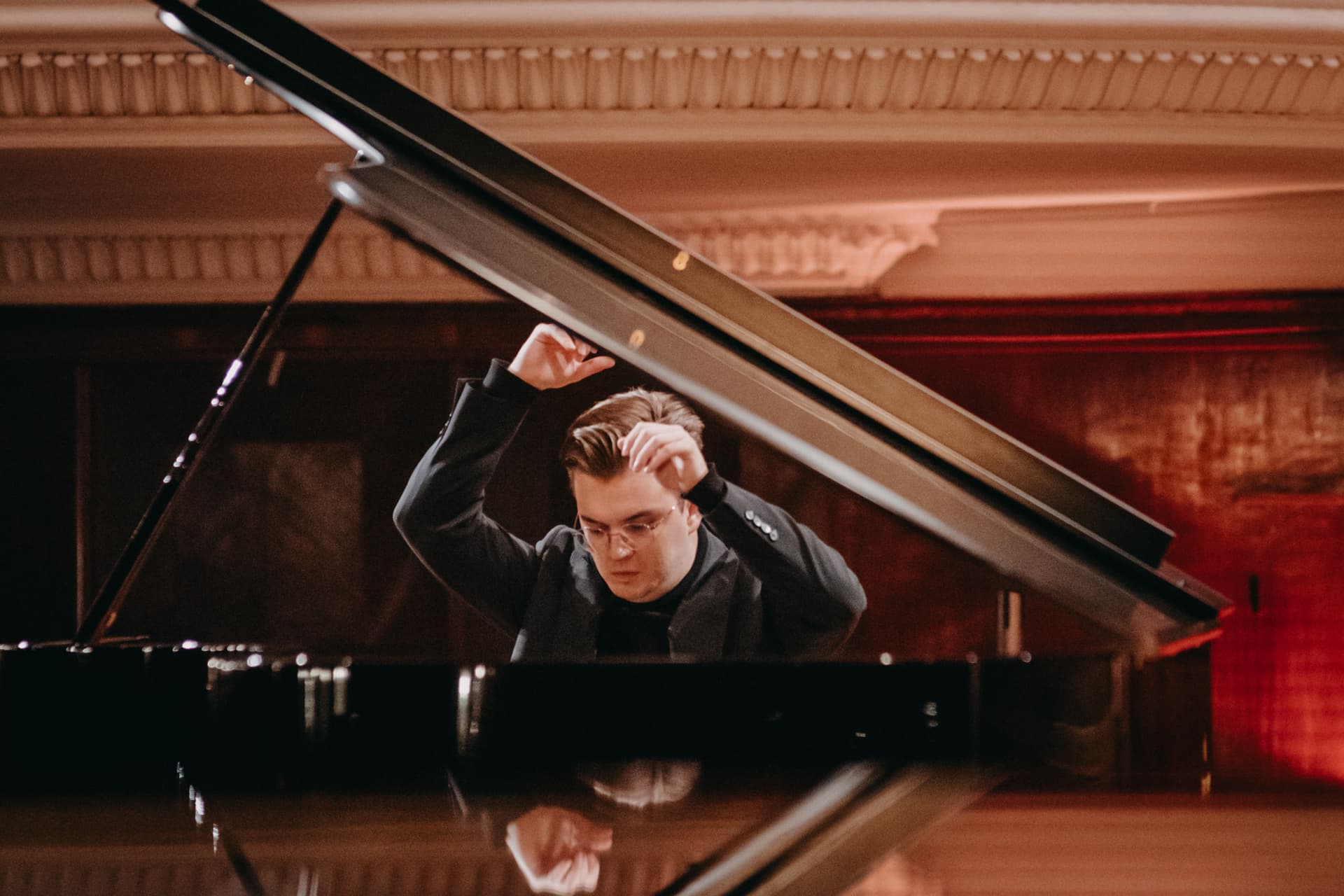 Piotr Alexewicz o polskich pianistach: „jesteśmy trochę jak rodzina; wspieramy się”