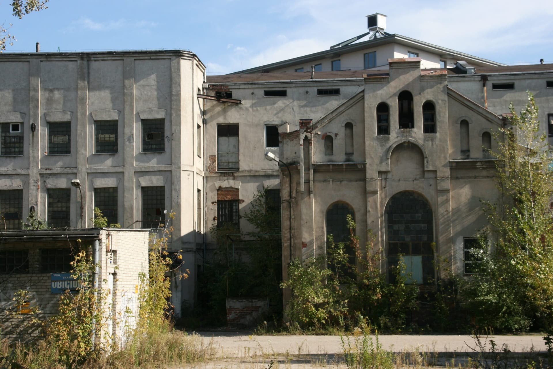 Warszawa sprzedaje działkę za 300 mln. Spadkobiercy Temlerów: To kradzież naszego majątku
