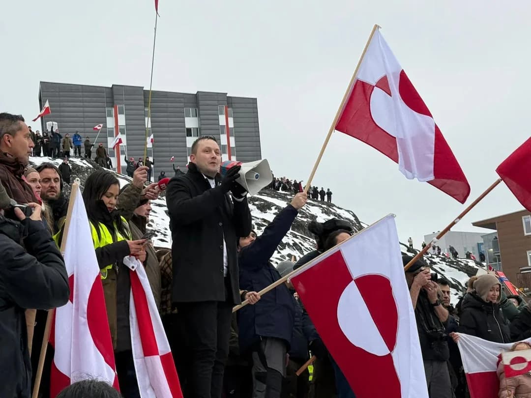 „Grenlandia to nie towar”. Polak z Sisimiut o niepokoju, życiu i tym jak Trump paradoksalnie zbliżył Grenlandię do Danii