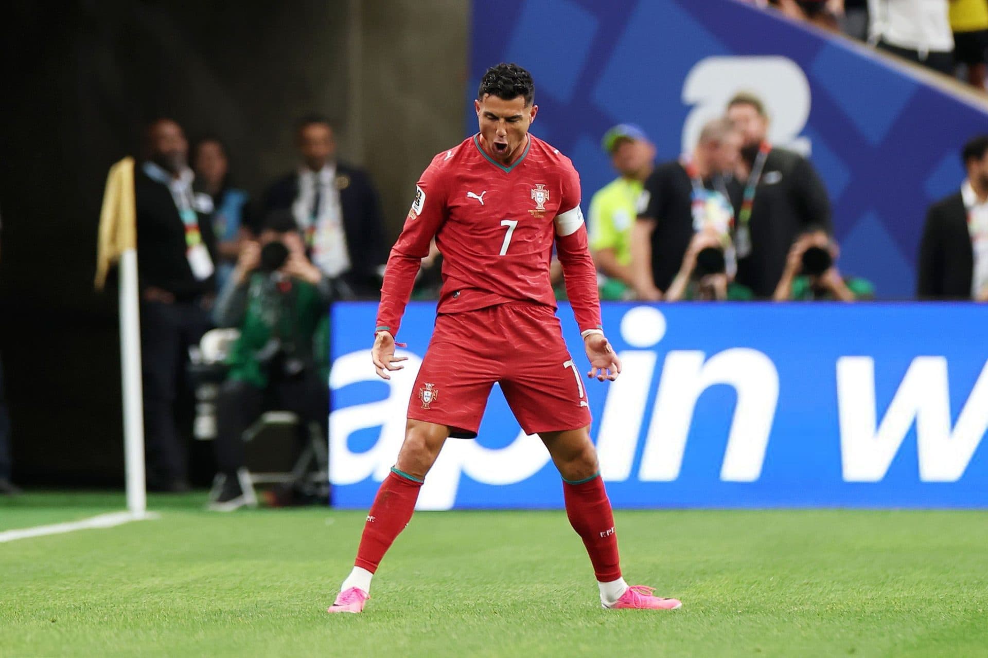 Ronaldo bije rekordy, Anglia traci punkty. Chorwacja eliminuje Panamę