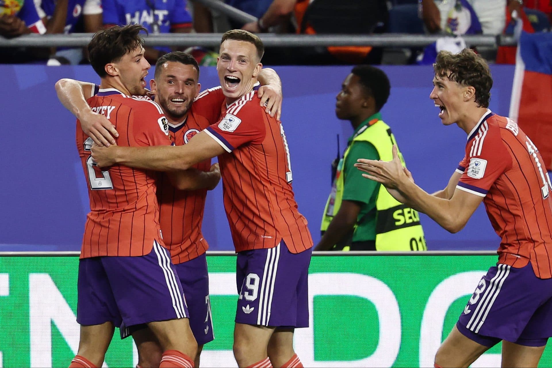 Bez niespodzianki w meczu Haiti-Szkocja. Wymęczone zwycięstwo drużyny z Wysp Brytyjskich i udany powrót na mundial po 28 latach