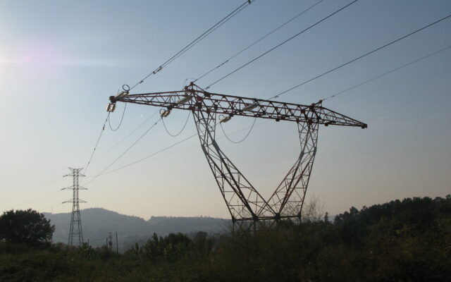 Linie energetyczne/Fot. Wikimedia Commons