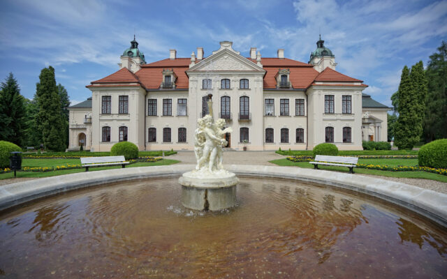 Pałac Zamoyskich w Kozłówce / Fot. Arkadiusz Zarzecki, WIkimedia Commons (CC BY-SA 3.0)