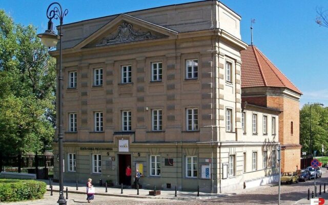 Teatr Stara Prochownia / Fot. Rado-NDM, Wikimedia Commons