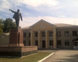 Dom kultury w Slobozii i pomnik Lenina/Loraine/CC BY-SA 4.0