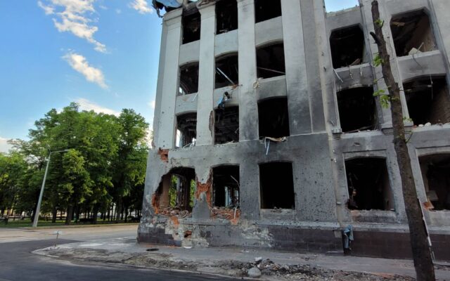 Zniszczony dom w Charkowie / Fot. Dmytro Antoniuk, Radio Wnet