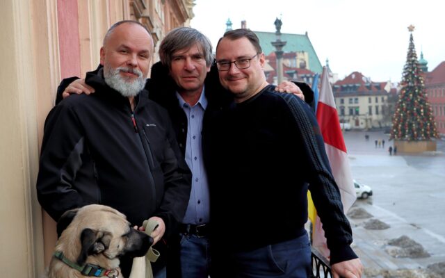 od lewej: Paweł Bobołowicz, Krzysztof Skowroński i Dmytro Antoniuk, 22.12.2022 r. | fot.: Piotr Mateusz Bobołowicz, Radio Wnet