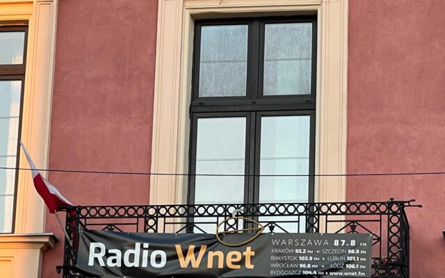 Warszawa, balkon siedziby radia Wnet, 06:30, 04.04.2023 r. | fot. Krzysztof Skowroński