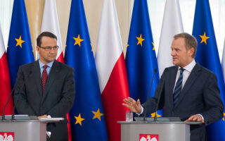 Radosław Sikorski i Donald Tusk / Fot. Mateusz Włodarczyk, Wikimedia Commons, CC BY-SA 3.0